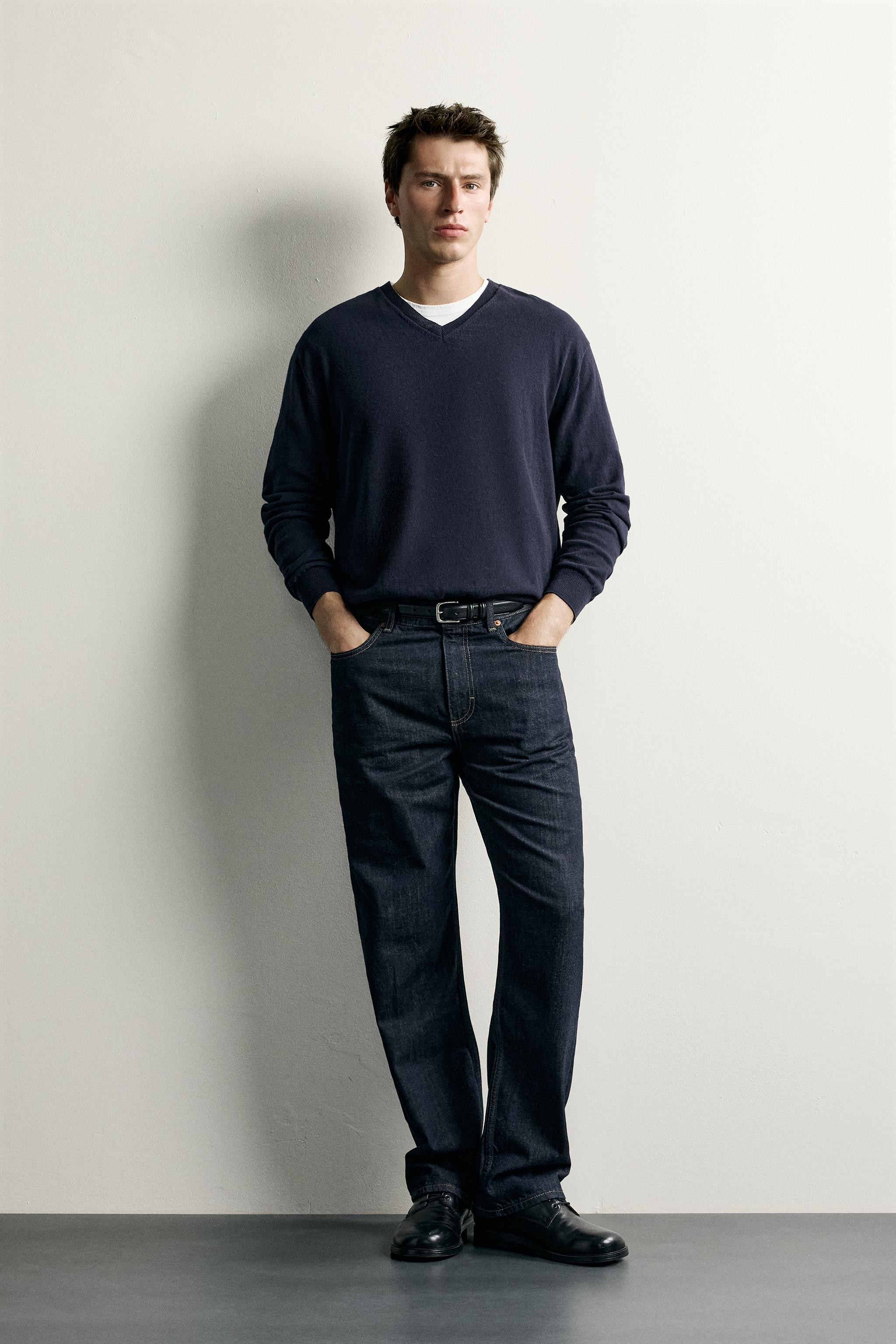STRAIGHT FIT JEANS